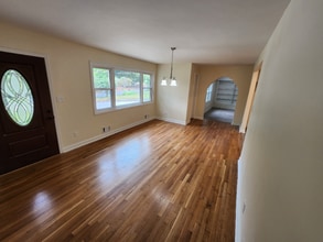 102 Douglas Dr SE in Mableton, GA - Building Photo - Building Photo