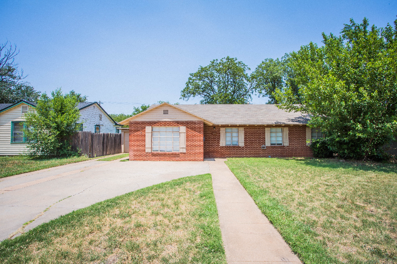 3506 28th St in Lubbock, TX - Foto de edificio