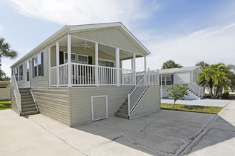 Siesta Bay RV Resort in Ft. Myers, FL - Building Photo - Building Photo