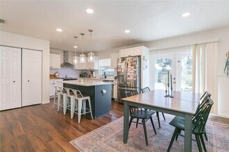 1612 Berkshire Dr in Brandon, FL - Building Photo - Building Photo