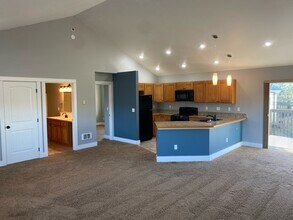 451 Skylark St SW in Ocean Shores, WA - Building Photo - Building Photo