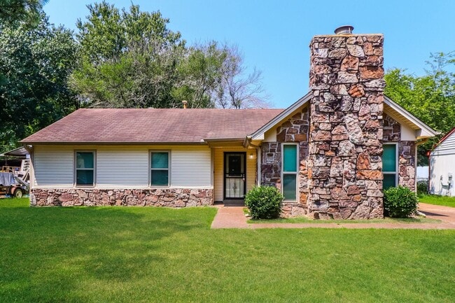 property at 5829 Lake Port Dr