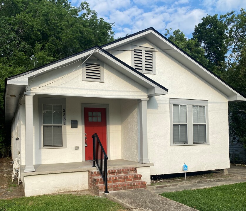 2561 Thomas H Delpit Dr in Baton Rouge, LA - Building Photo