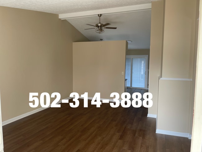 3744 Chamberlain Ct in Louisville, KY - Foto de edificio - Building Photo