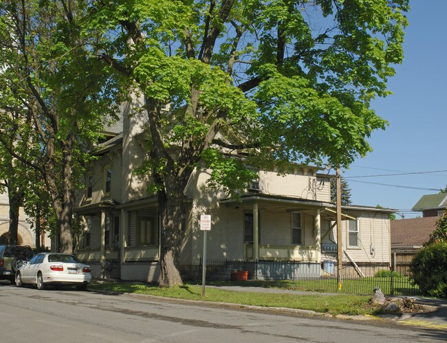 120 S 2nd St in Clearfield, PA - Foto de edificio - Building Photo