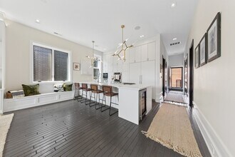 2756 N Magnolia Ave in Chicago, IL - Building Photo - Building Photo