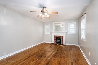 4824 Auburn Dr N in Mobile, AL - Building Photo - Building Photo