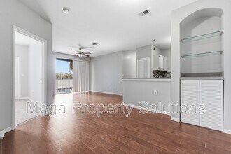 5507 Legacy Crescent Pl in Riverview, FL - Building Photo - Building Photo