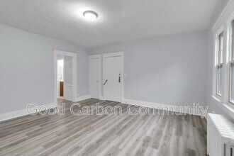 2726 Main St in Buffalo, NY - Foto de edificio - Building Photo