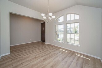 2926 Grand Hawthorne Rd in Conroe, TX - Building Photo - Building Photo