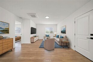 961 W 21st St in Los Angeles, CA - Building Photo