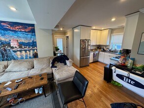 183 River St in Cambridge, MA - Building Photo - Building Photo