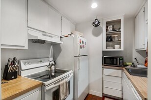 30 Edgerly Rd, Unit 1 in Boston, MA - Building Photo