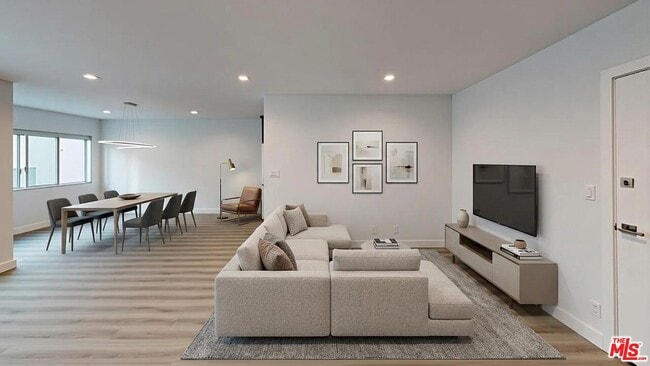 property at 425 S Willaman Dr