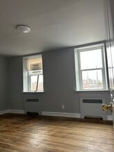 6723 Castor Ave in Philadelphia, PA - Foto de edificio - Building Photo