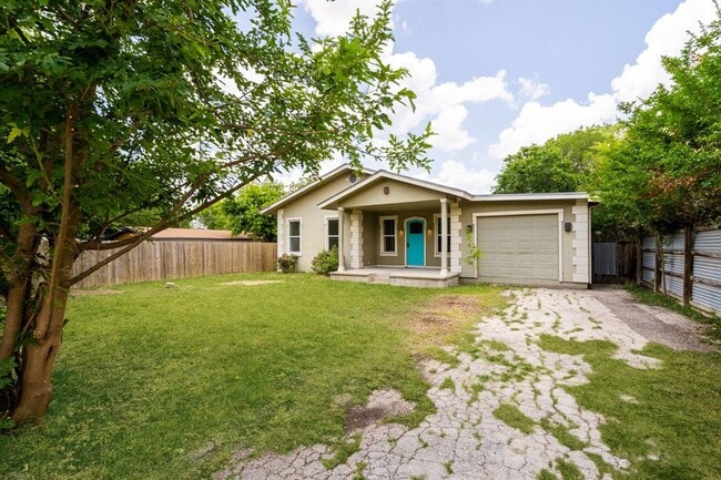 5212 Joe Sayers Ave in Austin, TX - Building Photo - Building Photo