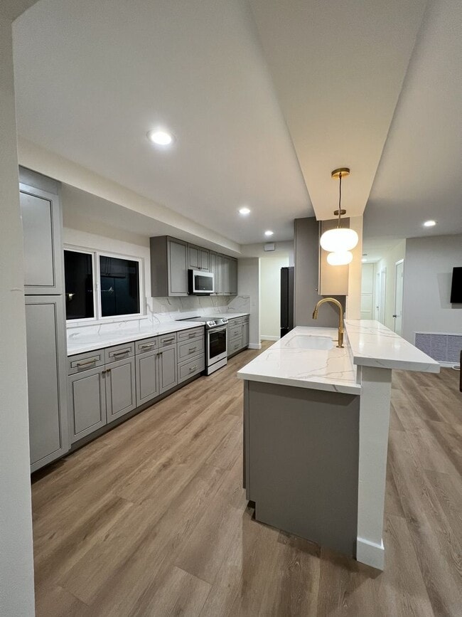 1901 Burnt Mill Rd in Tustin, CA - Building Photo - Building Photo