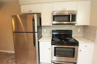 3819 Southway Dr in Austin, TX - Building Photo - Building Photo