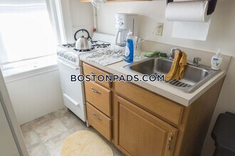 137 Park Dr in Boston, MA - Building Photo - Building Photo