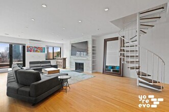 529 W 42nd St in New York, NY - Building Photo - Building Photo