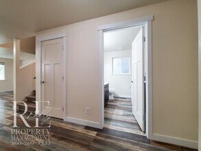 629 NE Flagstone Ln in Bremerton, WA - Building Photo - Building Photo