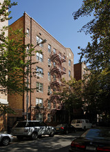 221 E 78th Street in New York, NY - Building Photo - Building Photo