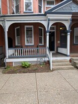 806 N Van Buren St, Unit Apt. 1 Rear in Wilmington, DE - Building Photo