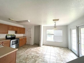 4990 Bending Elms in San Antonio, TX - Building Photo - Building Photo