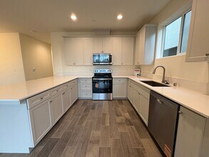 30554 Delancy Rd in Visalia, CA - Building Photo - Building Photo