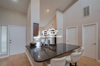 182 April Point Dr N in Montgomery, TX - Building Photo - Building Photo
