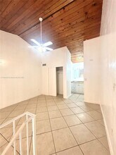 49 Navarre Ave in Coral Gables, FL - Foto de edificio - Building Photo