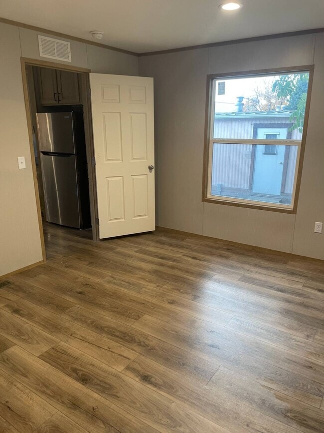 34 Rena Dr in Erie, PA - Building Photo - Building Photo