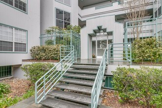 720 Promontory Point Ln-Unit -APT 2209 in Foster City, CA - Building Photo - Building Photo
