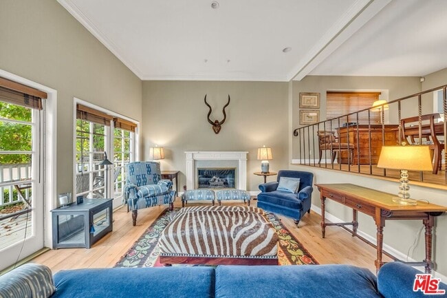 824 S Amherst Ave in Los Angeles, CA - Building Photo - Building Photo