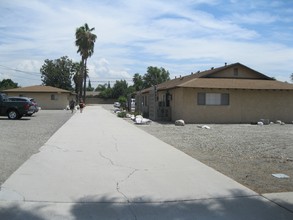 8861 Laurel Ave in Fontana, CA - Building Photo - Building Photo