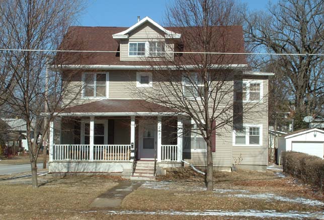 3421 Cottage Grove Ave in Des Moines, IA - Building Photo