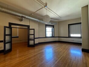 70 Exchange St, Unit #301 in Lynn, MA - Building Photo - Building Photo