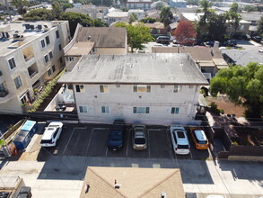 4420 4426 Mentone St in San Diego, CA - Building Photo - Building Photo