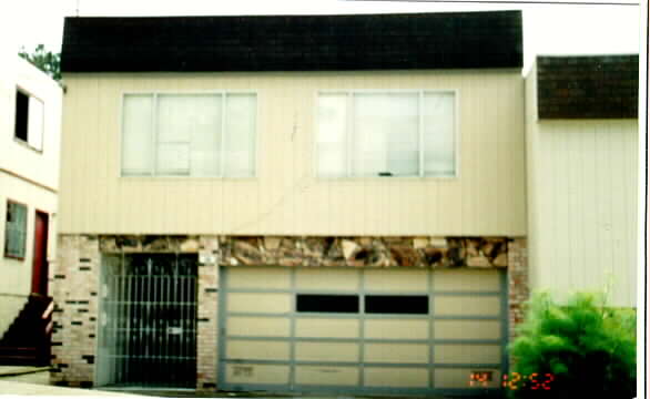 164 Tallwood Dr in Daly City, CA - Foto de edificio - Building Photo