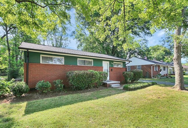 2244 English Dr in Charlotte, NC - Building Photo - Building Photo