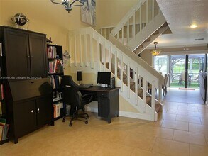 9894 Fairway Cove Ln in Plantation, FL - Building Photo - Building Photo