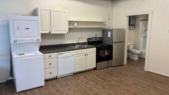 729 W Marshall St, Unit A in Richmond, VA - Building Photo