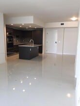 7825 NW 107th Ave, Unit 419 in Doral, FL - Building Photo - Building Photo