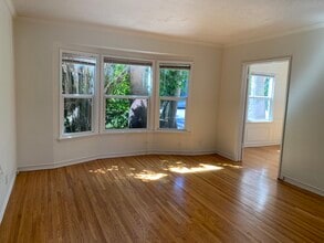 416 N Doheny Dr, Unit 1 in West Hollywood, CA - Foto de edificio - Building Photo