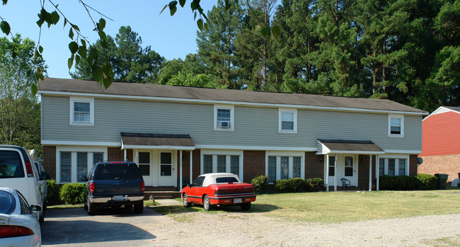 2230 New Hope Church Rd in Raleigh, NC - Building Photo - Building Photo