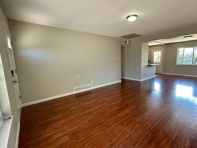 1043 Tucson St in Aurora, CO - Building Photo - Building Photo