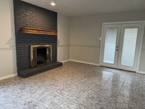 13719 W County Rd 122 in Odessa, TX - Building Photo - Building Photo