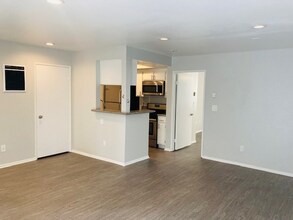 2642 S Sepulveda Blvd in Los Angeles, CA - Building Photo - Building Photo