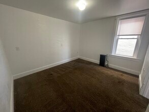 122 W Main St-Unit -122-6 in Elkton, MD - Building Photo - Building Photo