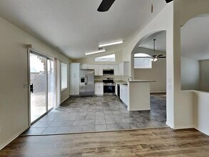 3614 W Firehawk Dr in Glendale, AZ - Building Photo - Building Photo